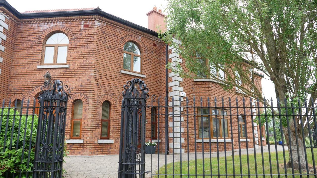 Mullingar Town Apartment 2 Bedrooms Bagian luar foto